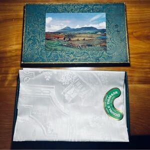 PURE IRISH LINEN DOUBLE DAMASK NAPKINS - BOXED SET OF 6